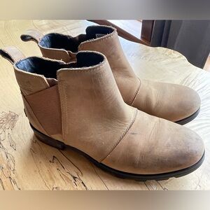 Sorel Women’s Tan Leather Ankle Boots